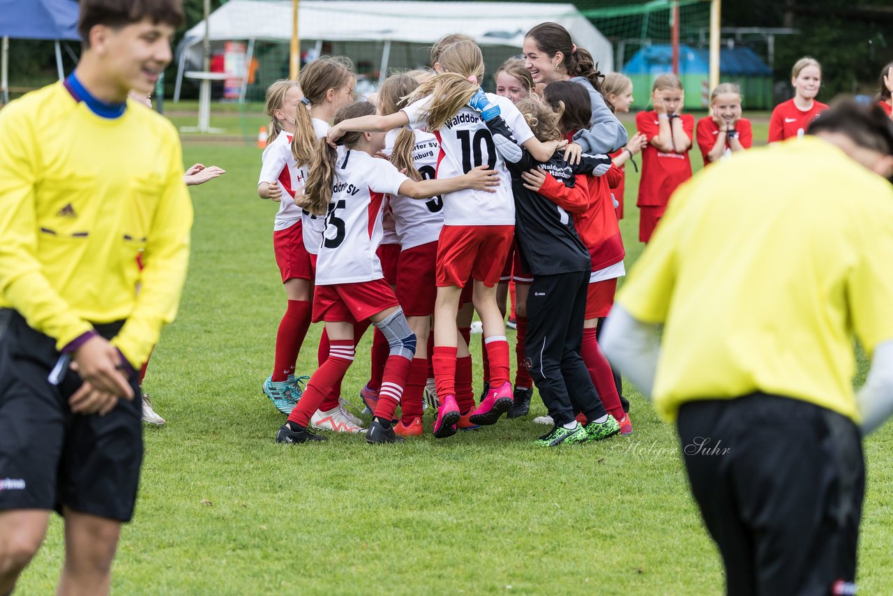 Bild 817 - Loewinnen Cup